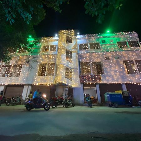 Hotel & Lodge Pankajini Bolpur Exteriör bild